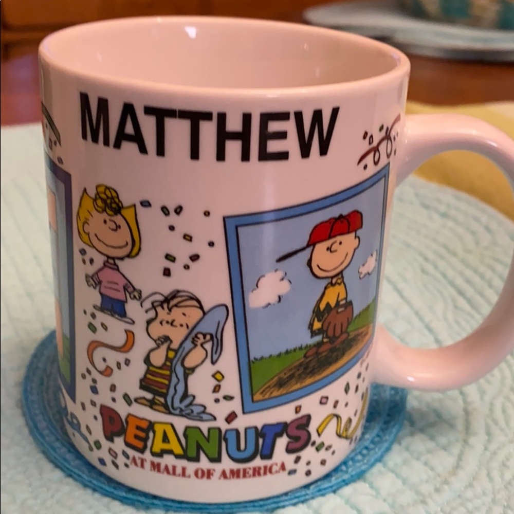“Matthew “Mall of America Peanuts cup! Like new.